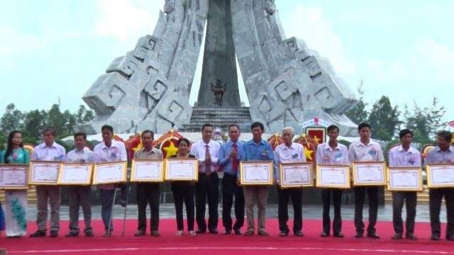 Các địa phương kỷ niệm 70 năm Ngày Thương binh, liệt sĩ; biểu dương người có công tiêu biểu
