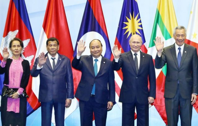 Thủ tướng Nguyễn Xuân Phúc tham dự các Hội nghị cấp cao ASEAN và đối tác