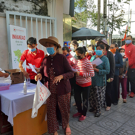 Bà Rịa - Vũng Tàu: 100 phần quà Tết của Trung ương Hội đến với người nghèo