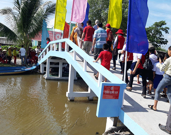Cà Mau: Những chiếc cầu được xây dựng từ nguồn vận động nhân đạo xã hội