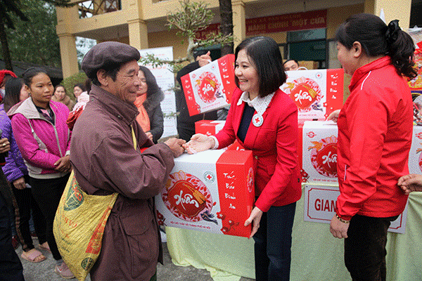 Giá trị cao hơn của “Chợ Nhân đạo” là nhân lên tình yêu thương, chia sẻ trong cộng đồng