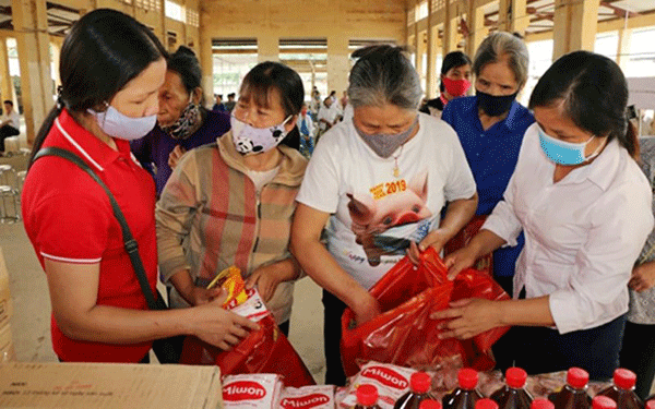 Tình người còn mãi