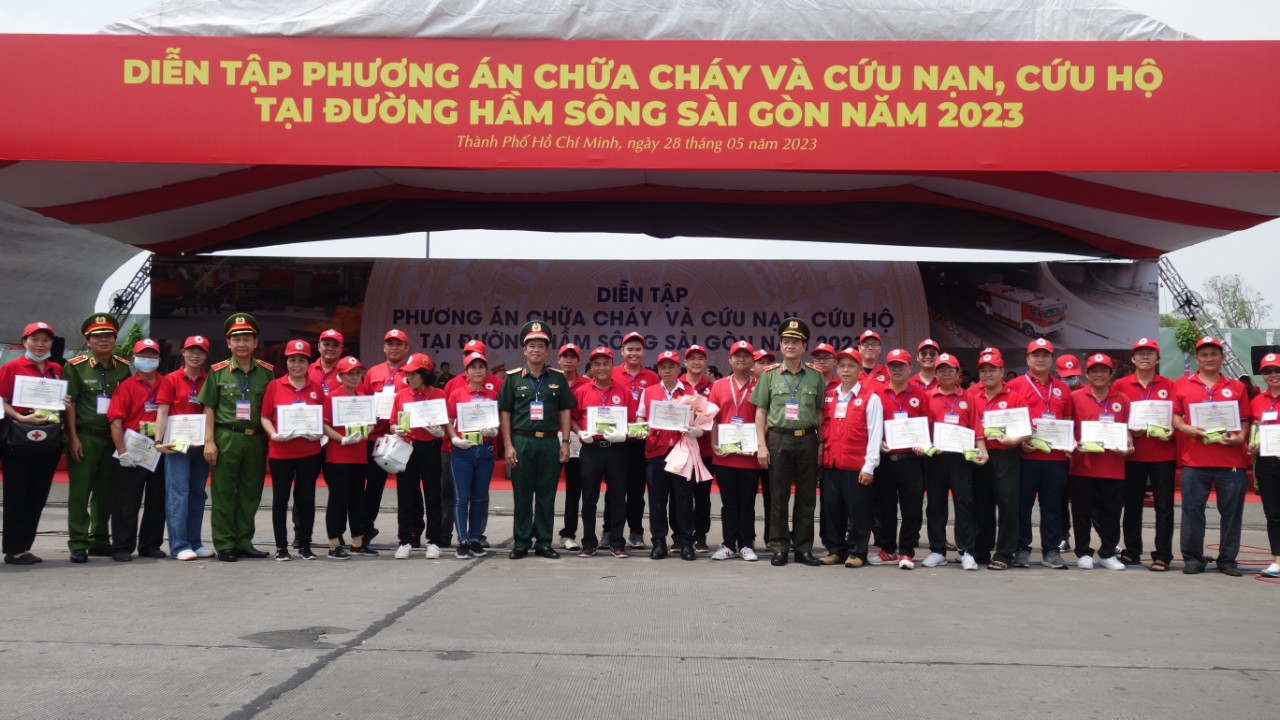 Hội Chữ thập đỏ Thành phố Hồ Chí Minh tham gia diễn tập phương án Chữa cháy và cứu hộ cứu nạn