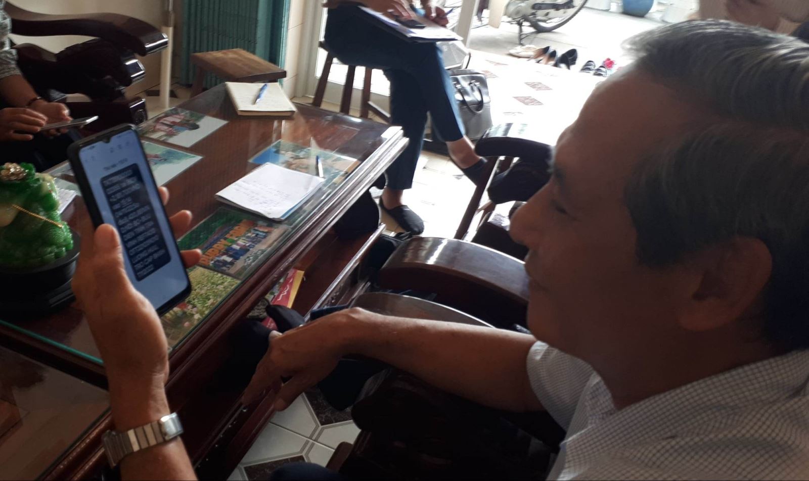 Niềm vui  khi nghe tiếng ting ting báo có lương hưu