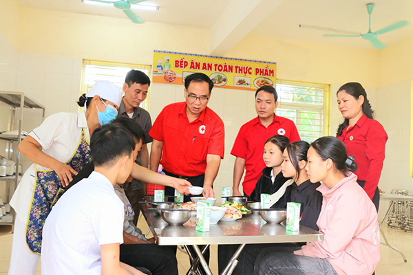 Phú Thọ: Khởi động Chương trình “Dinh dưỡng cho trẻ em nghèo” tại Thanh Sơn