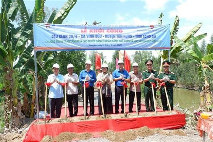 Long An: Công trình cầu dân sinh kỷ niệm 133 năm Ngày sinh Bác Hồ