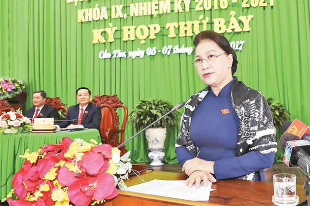 Chủ tịch QH Nguyễn Thị Kim Ngân dự kỳ họp HĐND thành phố Cần Thơ; tiếp xúc cử tri huyện Phong Điền