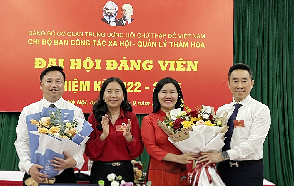 Tổ chức thành công Đại hội điểm - Đại hội Chi bộ CTXH-QLTH nhiệm kỳ 2022 - 2025
