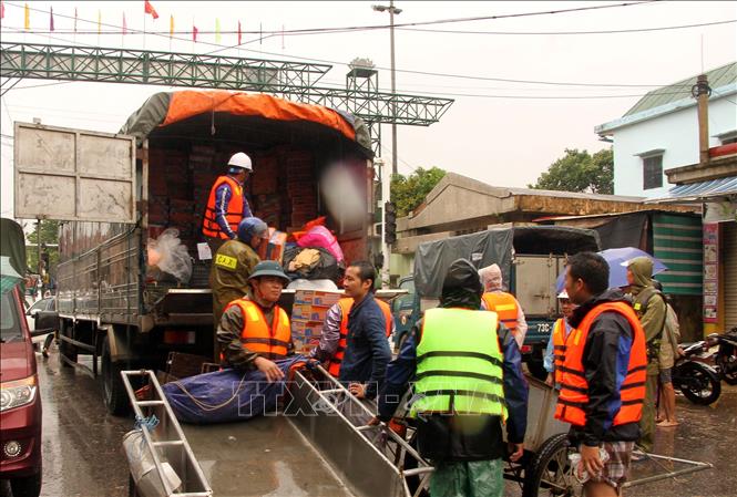 Ít nhất 150.000 người dân miền Trung cần hỗ trợ lương thực khẩn cấp