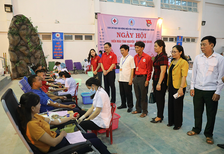 Nho Quan (Ninh Bình): Ngày hội “Những giọt máu hồng” tiếp nhận hơn 400 đơn vị máu