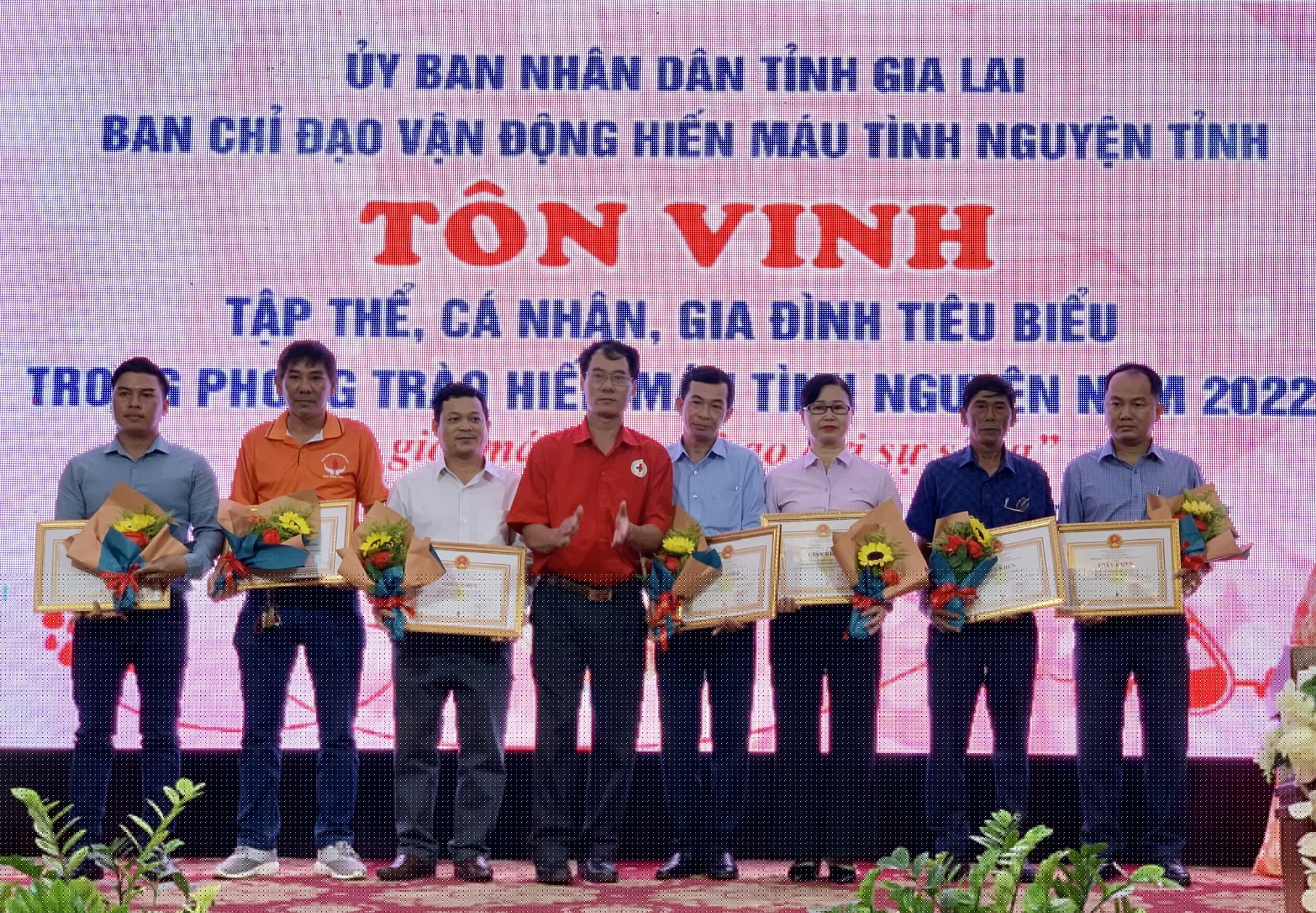 Gia Lai: Tôn vinh người hiến máu tiêu biểu năm 2022