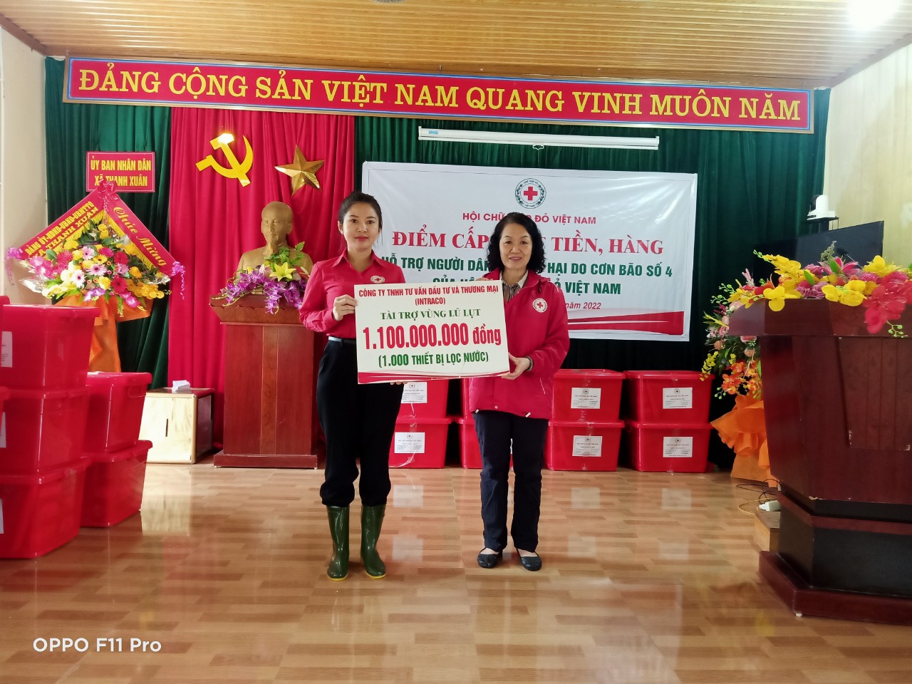 Hội Chữ thập đỏ Việt Nam: Hỗ trợ các gia đình bị thiệt hại do mưa lũ ở Thanh Chương