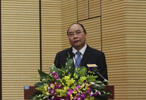 Phó Thủ tướng Nguyễn Xuân Phúc: “Hà Nội cần làm mạnh, thay thế ngay cán bộ cửa quyền, vòi vĩnh…”