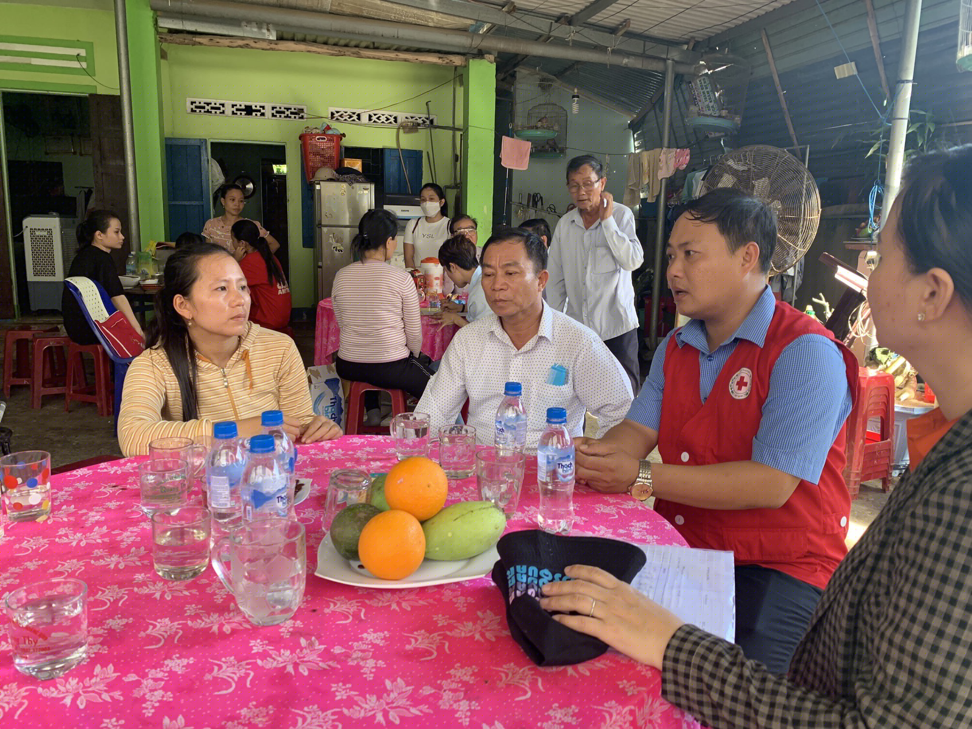 Thăm hỏi động viên gia đình 3 ngư dân bị tàu đâm chìm ở Quảng Ngãi