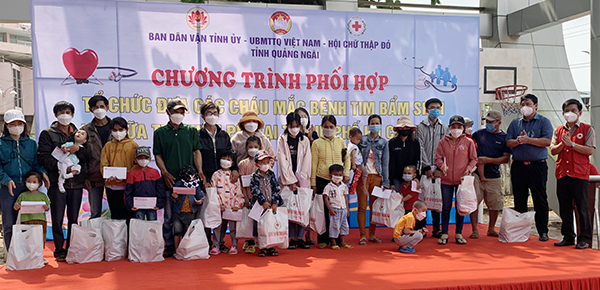 Quảng Ngãi: Đưa trẻ em mắc bệnh tim điều trị miễn phí tại TP.Hồ Chí Minh