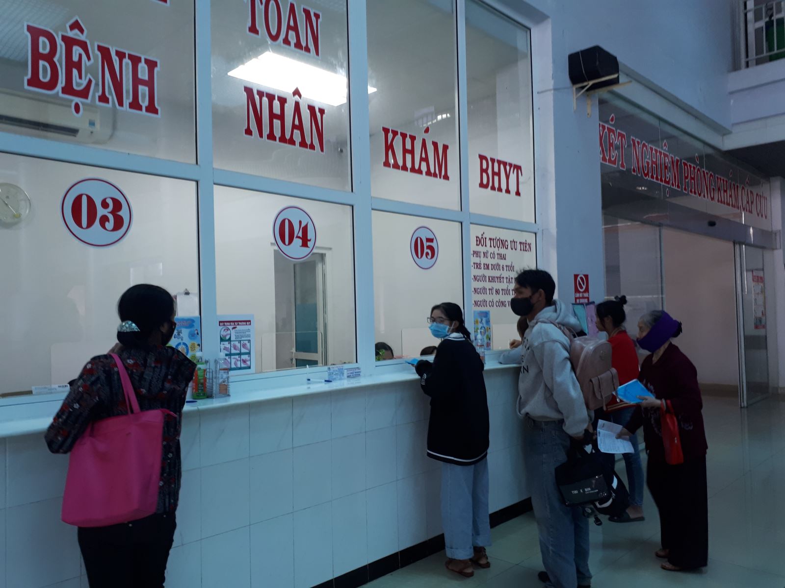 Đề xuất Bộ Y tế hướng dẫn thanh toán BHYT với máy mượn, máy đặt