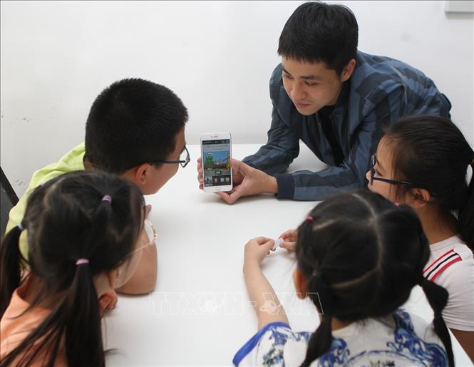 Trang bị kỹ năng số cho trẻ tự bảo vệ trên không gian mạng