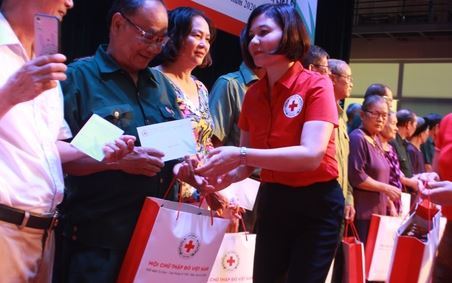 Kỷ niệm 73 năm ngày thương binh - liệt sĩ (27/7/1947 – 27/7/2020): Để không còn gia đình chính sách nào bị bỏ lại phía sau