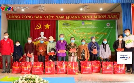 Xuân yêu thương - Tết sẻ chia đến với bà con Lâm Đồng VTV1 Ngày 10.1.2022