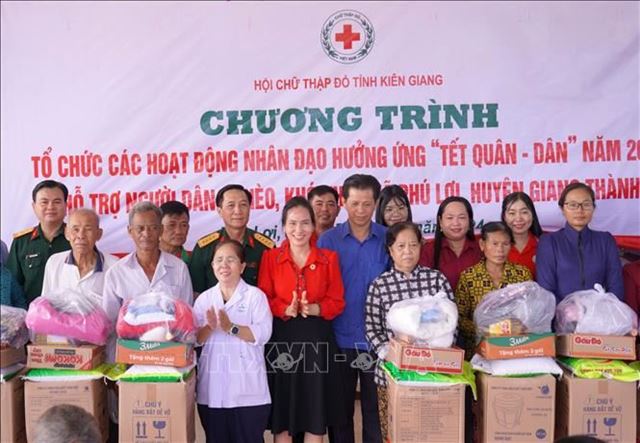 Tết Quân - Dân 2025 hướng tới người nghèo, đồng bào dân tộc