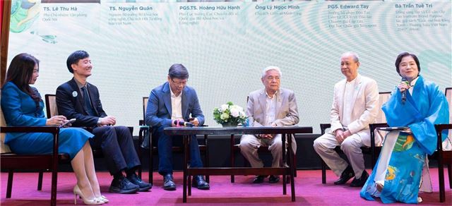 Ra mắt sách “Giấc mơ hóa Rồng Xanh - Thương hiệu Việt Nam 2045”