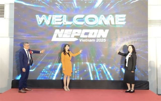 Khai mạc Triển lãm Quốc tế NEPCON Vietnam 2025