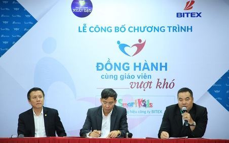 Công bố chương trình Đồng hành cùng giáo viên vượt khó