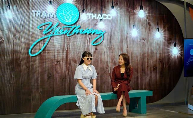 Cô gái khiếm thị thắp tương lai bằng tri thức