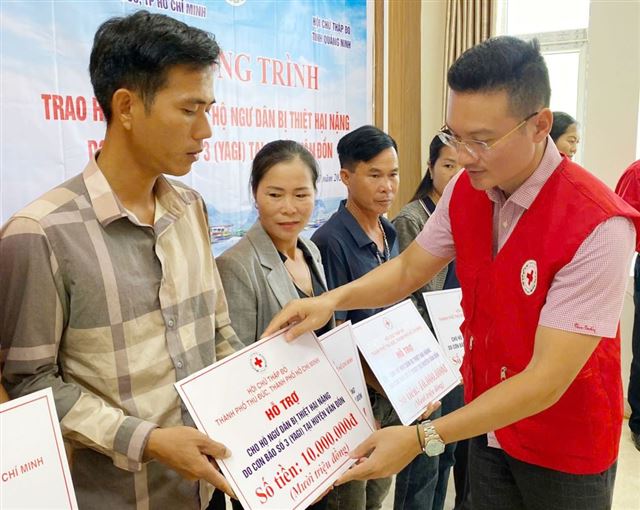 Quảng Ninh: Hỗ trợ ngư dân huyện Vân Đồn bị thiệt hại do bão số 3