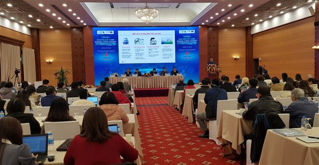 Ứng dụng nhiên liệu LNG nền tảng cho lộ trình giảm phát thải nhà kính tại Việt Nam