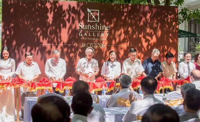 Sunshine Gallery: Nơi nghệ thuật kết nối lòng nhân ái