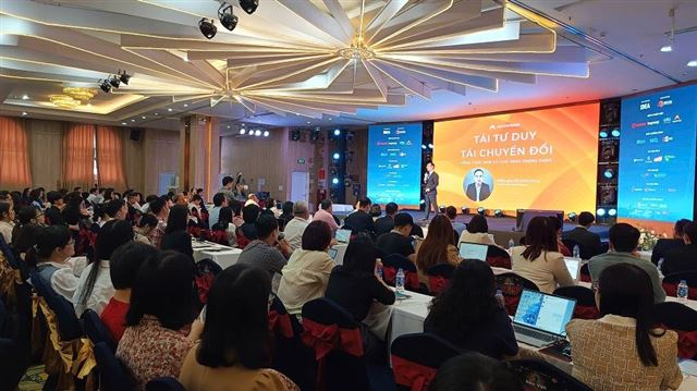 Diễn đàn Toàn cảnh thương mại điện tử Việt Nam 2025: Chiến thắng trong kỷ nguyên AI