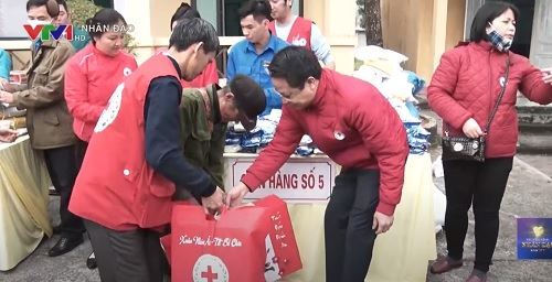 Tết vì người nghèo và nạn nhân CĐDC Xuân Tân Sửu 2021 triển khai hình thức trợ giúp mới mẻ, đa dạng VTV1 Ngày 01 02 2021