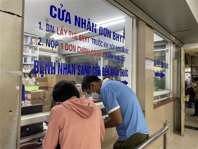 Từ 1/7/2025, người mắc bệnh hiểm nghèo, bệnh hiếm không cần thủ tục chuyển tuyến, được lên thẳng tuyến trên