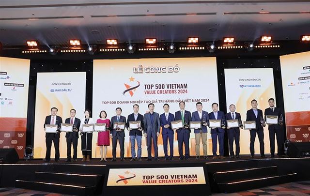 Vinh danh các doanh nghiệp tạo giá trị hàng đầu Việt Nam trong các ngành kinh tế trọng điểm