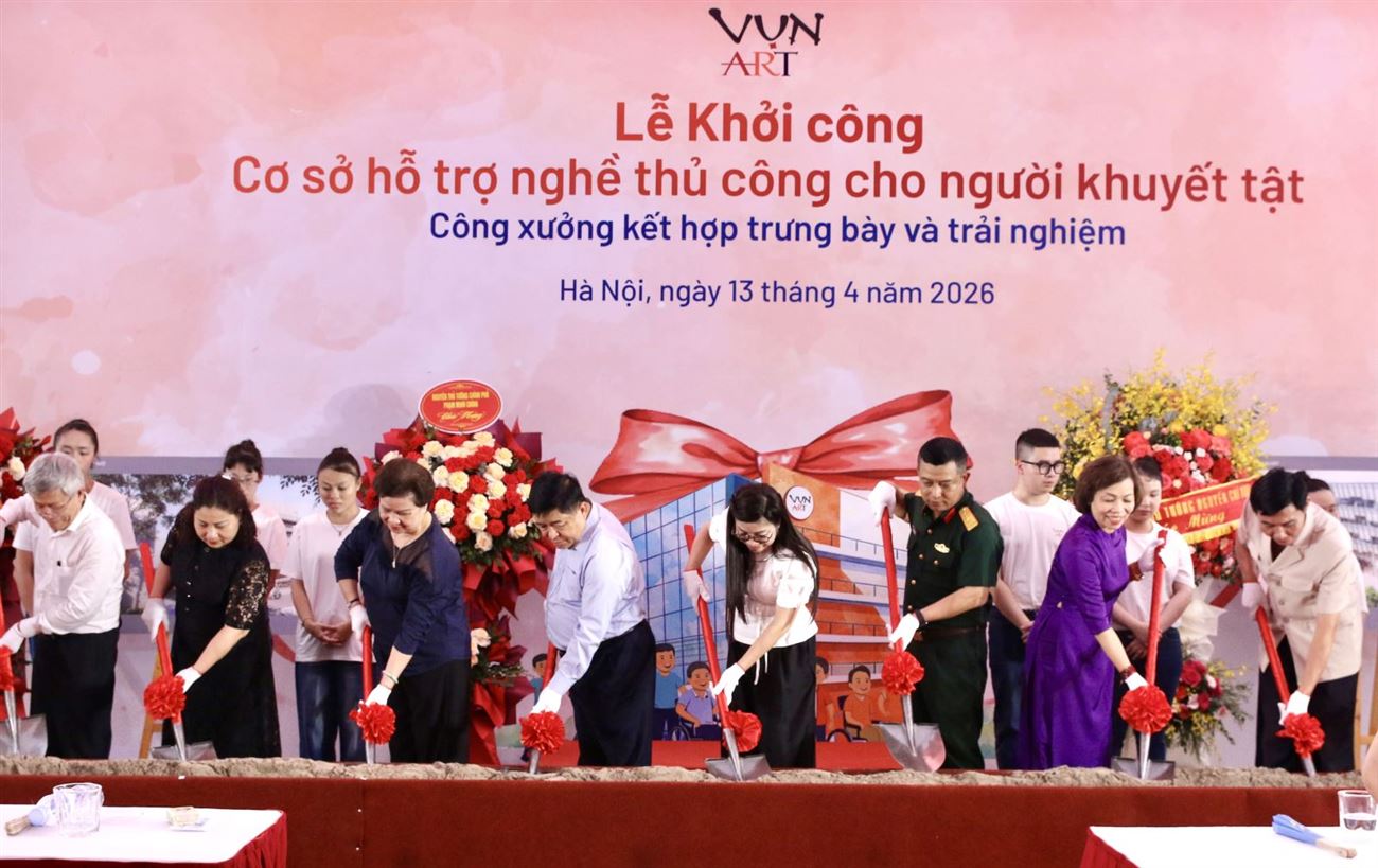 Xây dựng cơ sở hỗ trợ nghề thủ công cho người khuyết tật