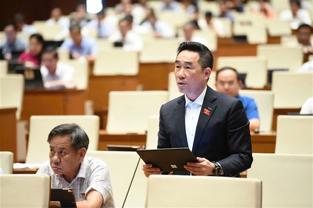 Đề xuất bổ sung quy định về công chức trong các Hội do Đảng, Nhà nước giao nhiệm vụ