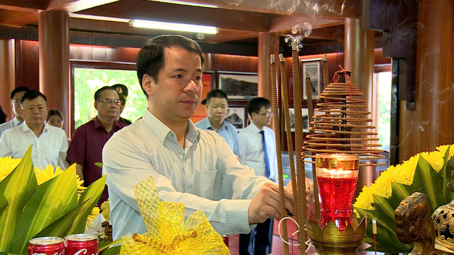 Chương trình “Tri ân tháng 7”: Khám bệnh, trao hơn 400 suất quà tại xã biên giới Hoàng Văn Thụ, tỉnh Lạng Sơn- Ảnh 4.