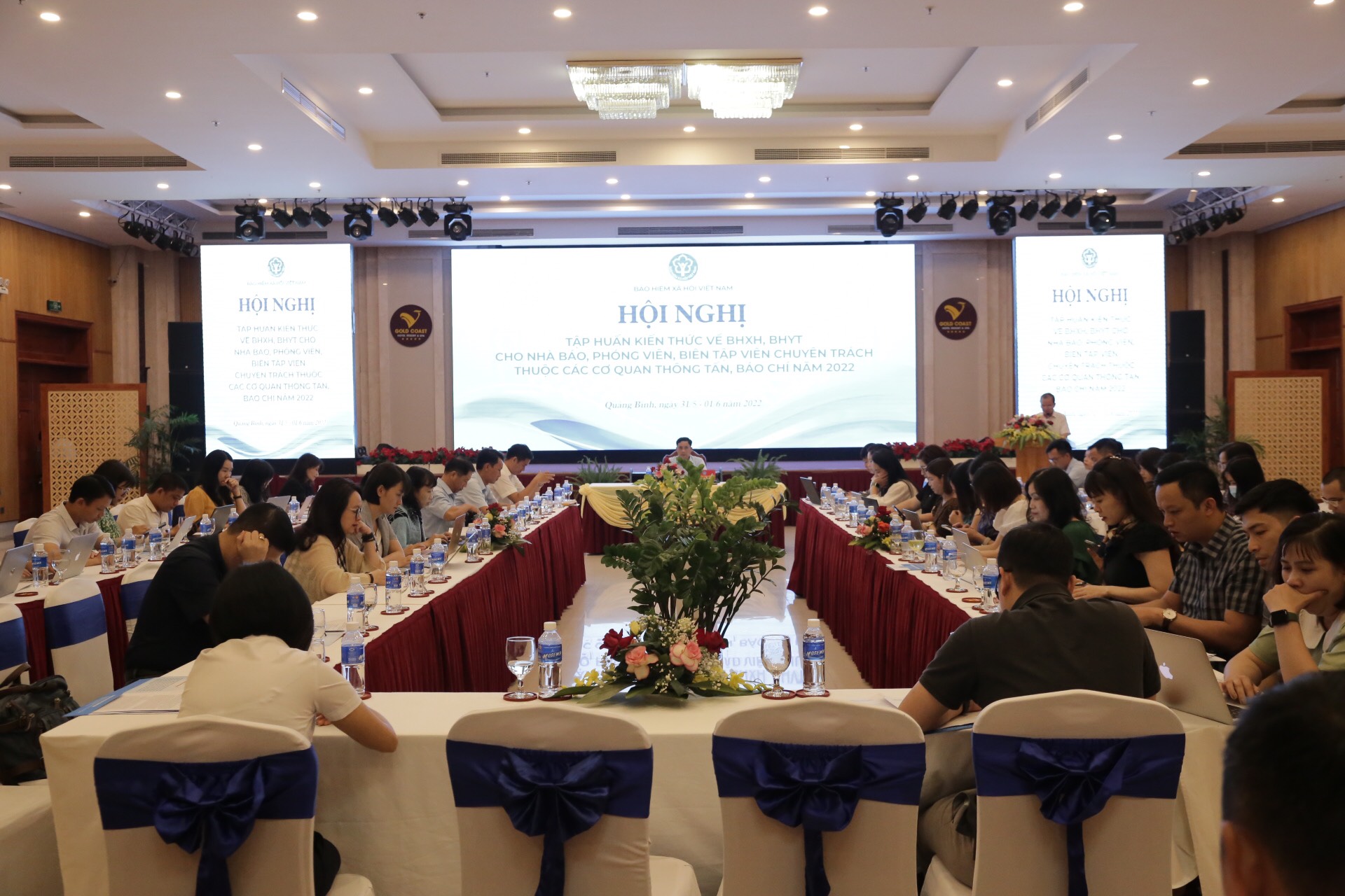 Quảng Bình: Đẩy mạnh phát triển người tham gia BHXH, BHYT - Ảnh 2.