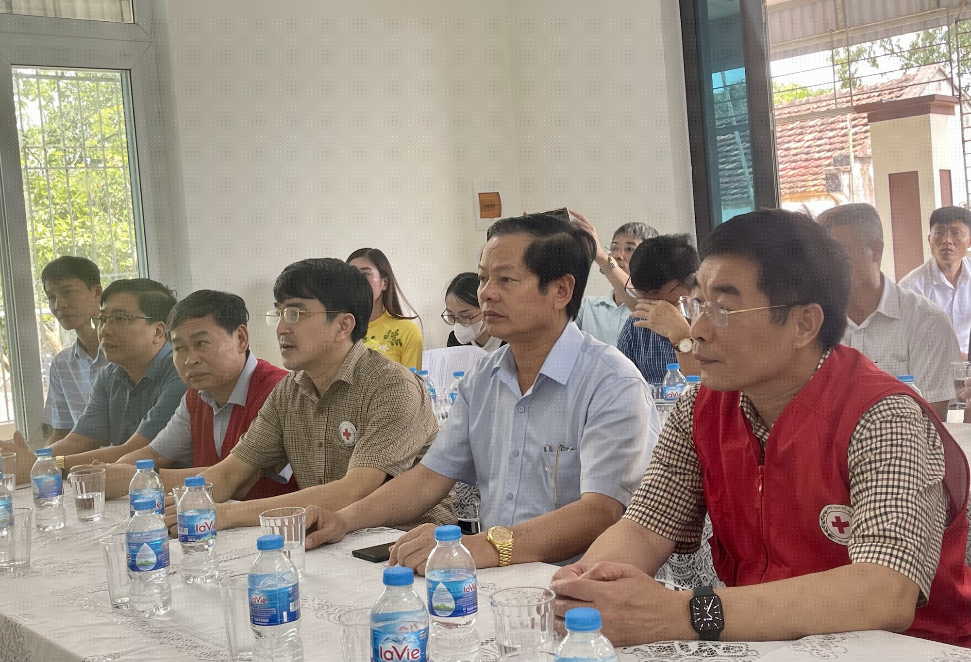 Thanh Hoá: Bàn giao nhà cho ngư dân nghèo, khó khăn - Ảnh 1.