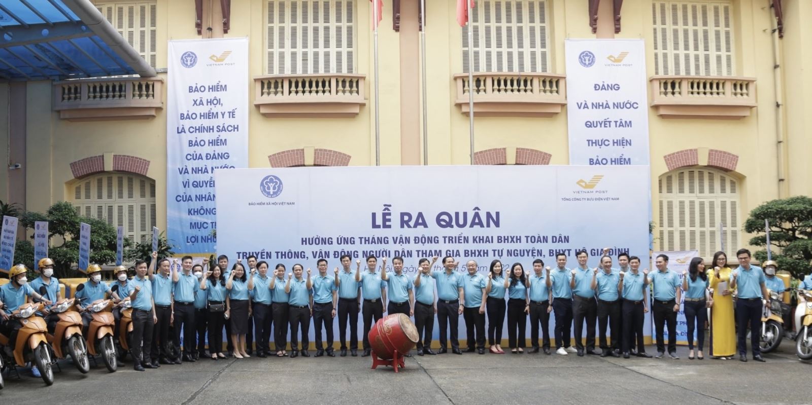 Ra quân hưởng ứng Tháng vận động triển khai BHXH toàn dân - Ảnh 2.