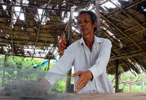 Quán hàng của ông Nam bị bỏ hoang hơn 1 năm nay từ ngày ông bị bắt. Ảnh: Phước Tuấn