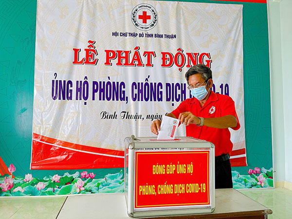 Bình Thuận: Phát động ủng hộ phòng chống dịch bệnh Covid-19 - Ảnh 1.