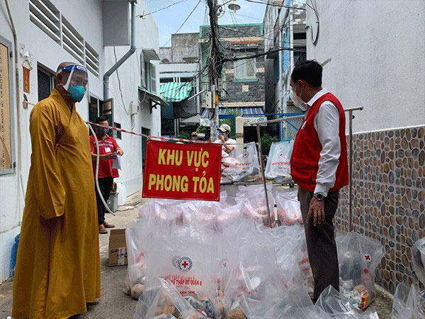 TP. Hồ Chí Minh: 80 tấn gạo hỗ trợ người dân khó khăn bị ảnh hưởng bởi dịch Covid -19 - Ảnh 2.