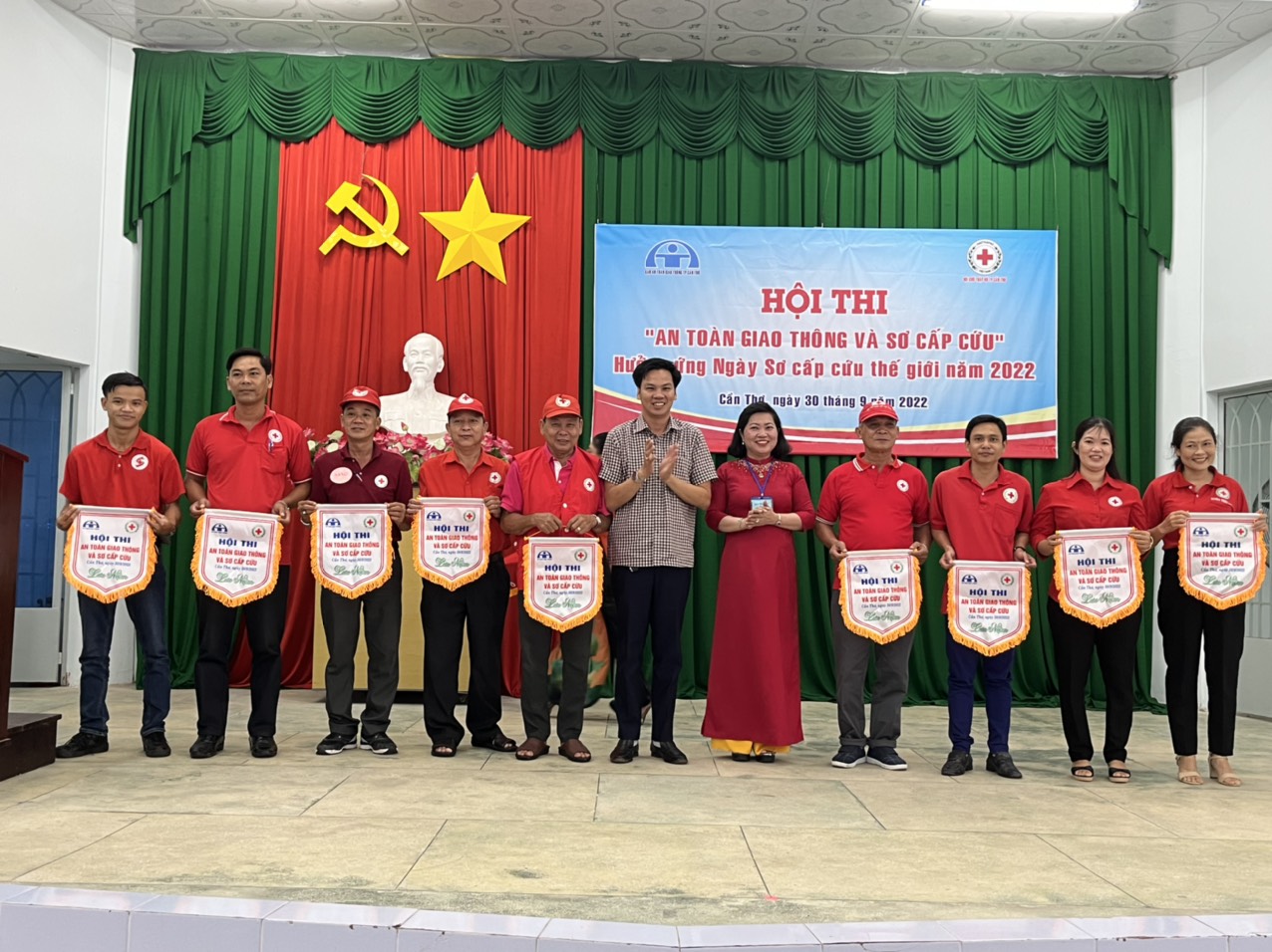 TP Cần Thơ: Hội thi “An toàn giao thông và sơ cấp cứu” năm 2022 - Ảnh 2.