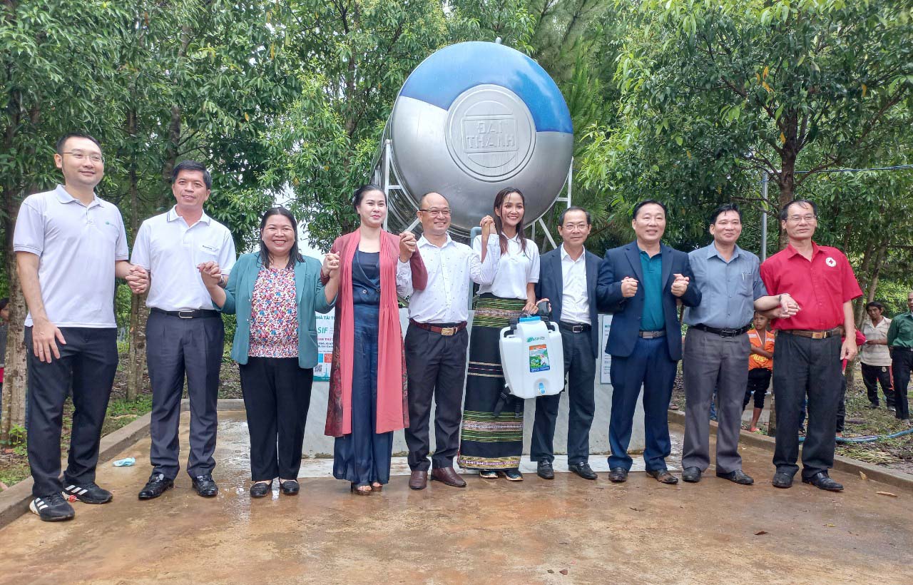 Gia Lai: Giếng sạch trao buôn - Ảnh 4.