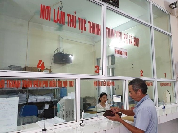 Nhiều đối tượng được cấp thẻ Bảo hiểm y tế miễn phí từ ngày 1-7 - Ảnh 1.