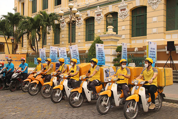 TP.HCM: Thu hút 3.000 người tham gia BHXH tự nguyện và 10.000 người tham gia BHYT hộ gia đình. - Ảnh 1.