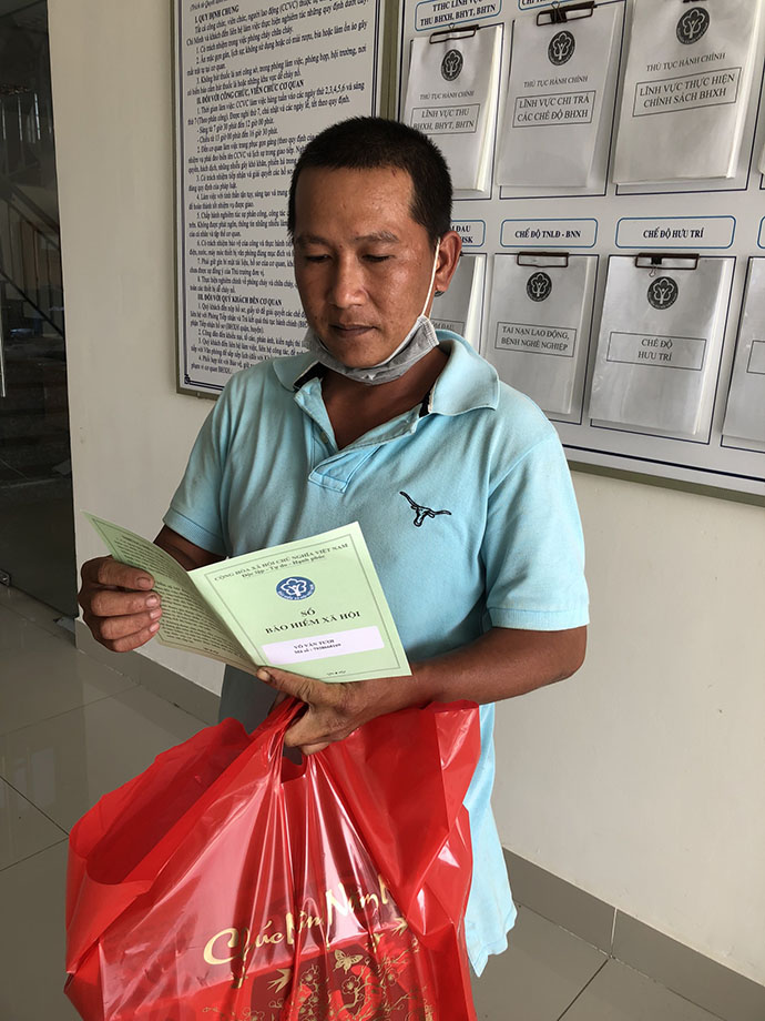 TP.HCM: Tăng  sổ BHXH tự nguyện và thể BHYT cho người dân có hoàn cnh khó khăn - Ảnh 2.