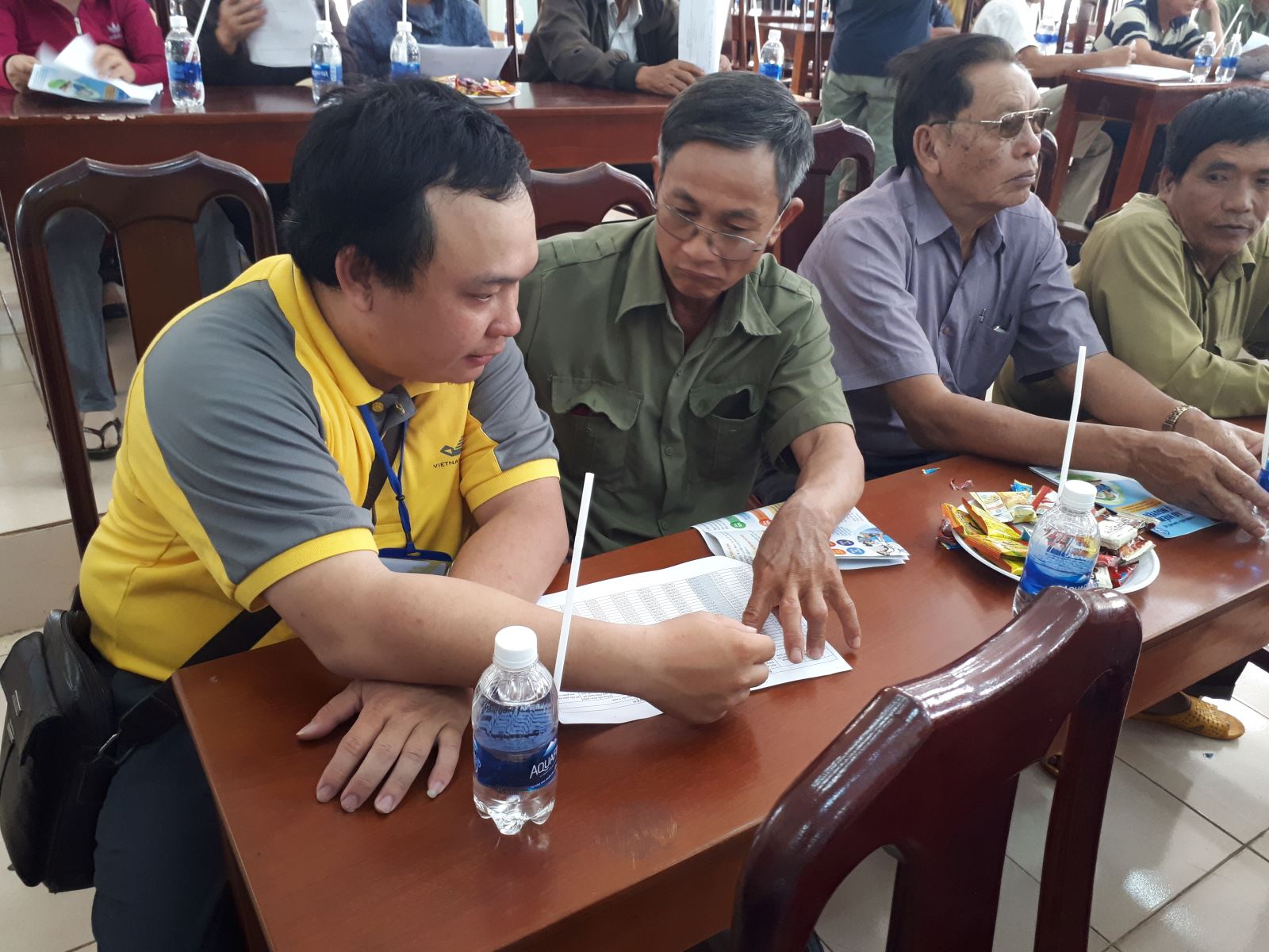 Vai trò ‘then chốt’ của cấp ủy Đảng, chính quyền địa phương trong phát triển BHXH - Ảnh 1.